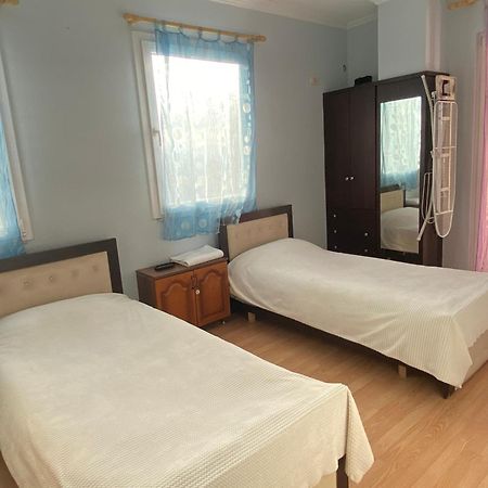 Comfortable 2-Br For 4 تيرانا المظهر الخارجي الصورة
