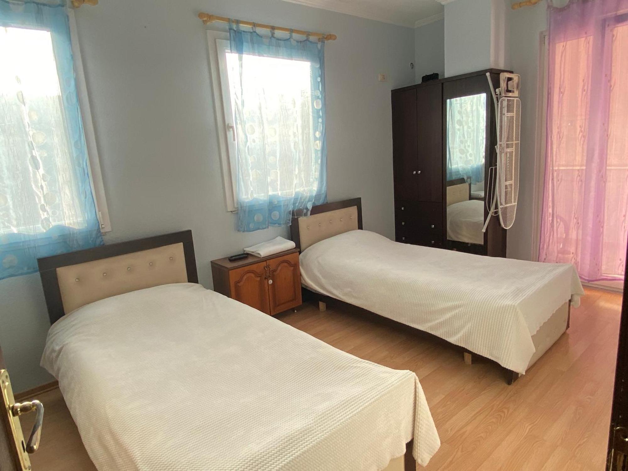 Comfortable 2-Br For 4 تيرانا المظهر الخارجي الصورة