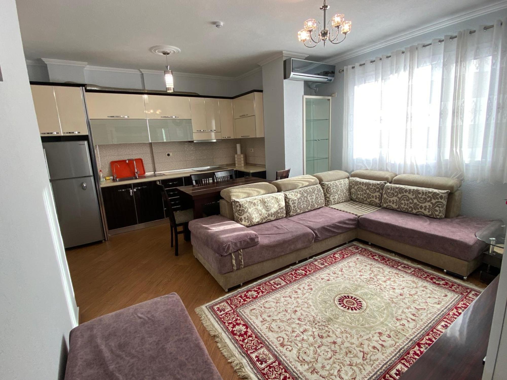 Comfortable 2-Br For 4 تيرانا المظهر الخارجي الصورة