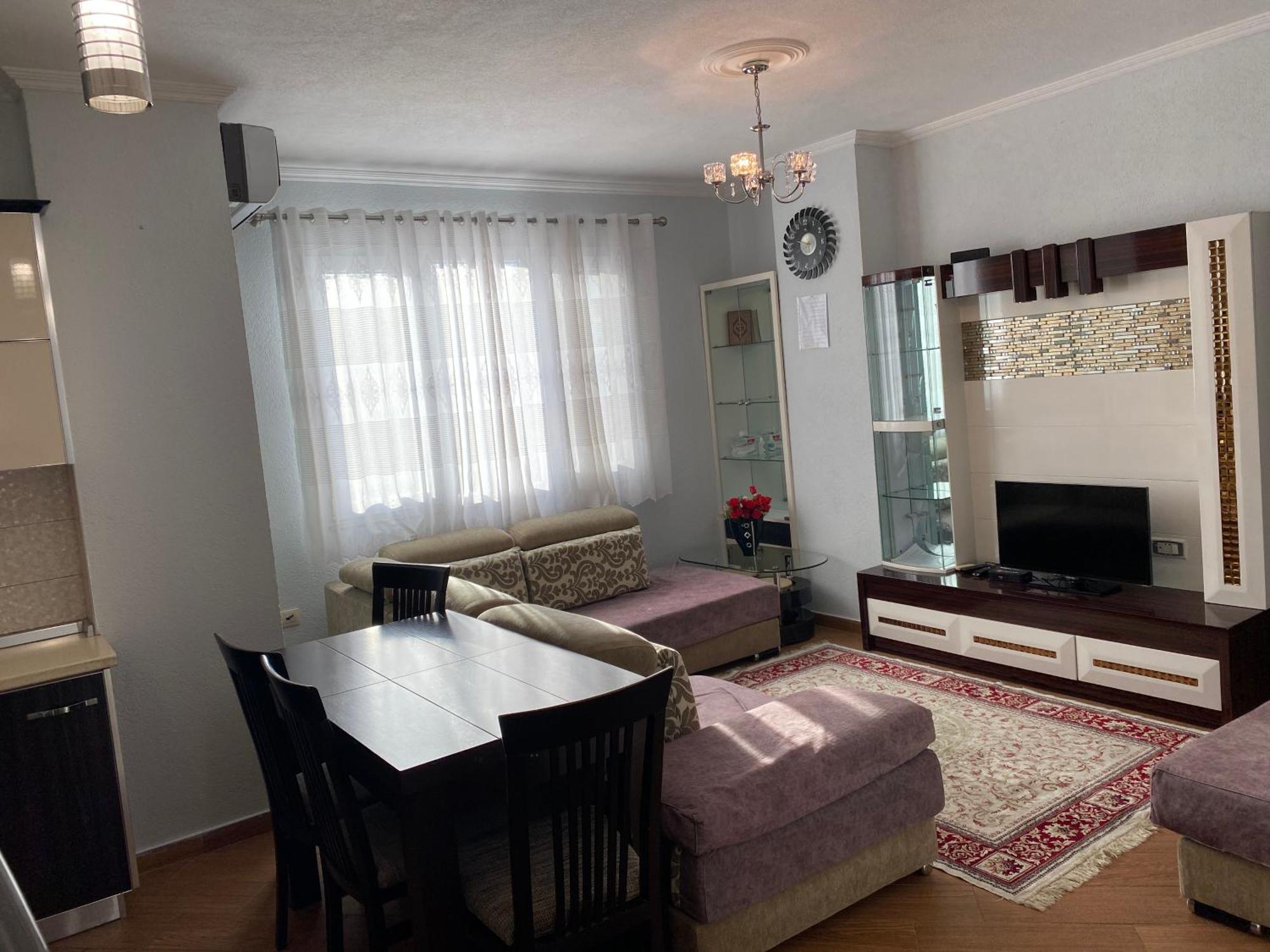 Comfortable 2-Br For 4 تيرانا المظهر الخارجي الصورة